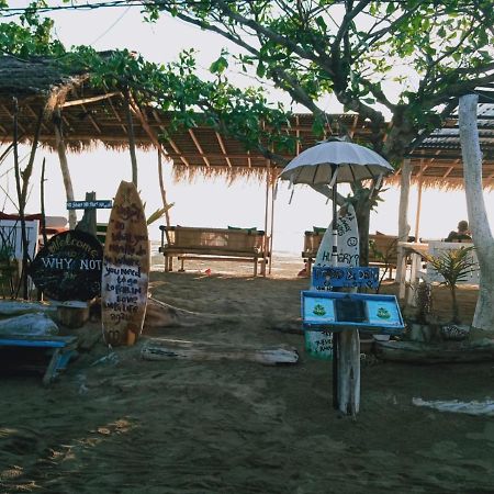 Why Not Bar And Bungalows #2 Pemenang ภายนอก รูปภาพ